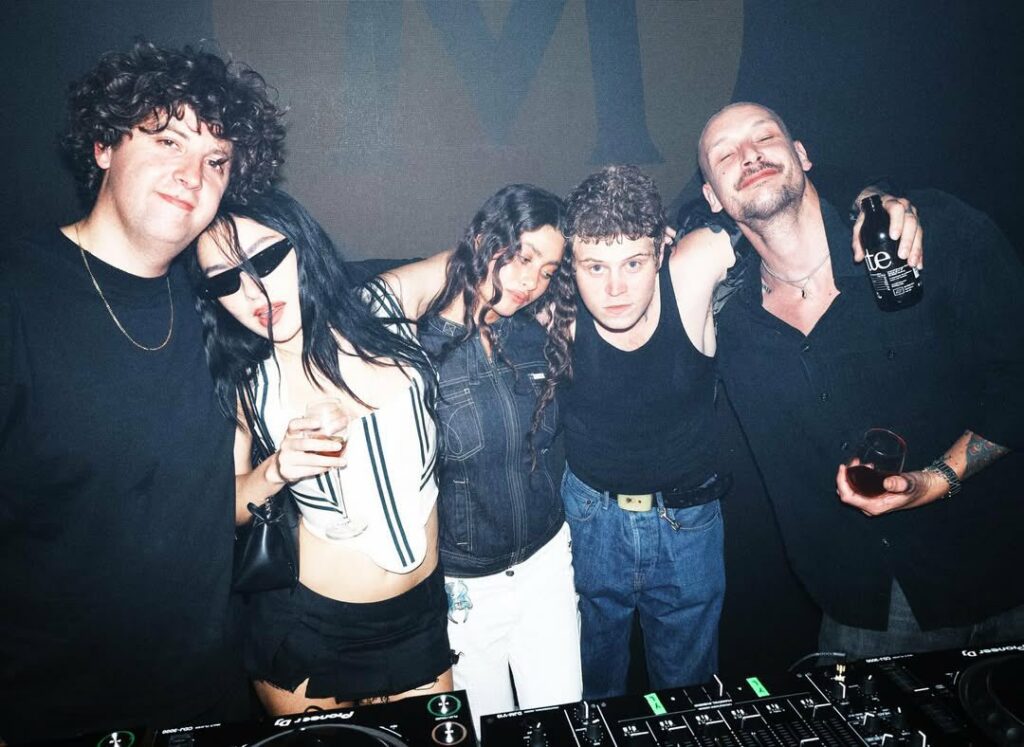 Jamie xx, Sophia Ziskin, Yung Lean et Georges Daniel