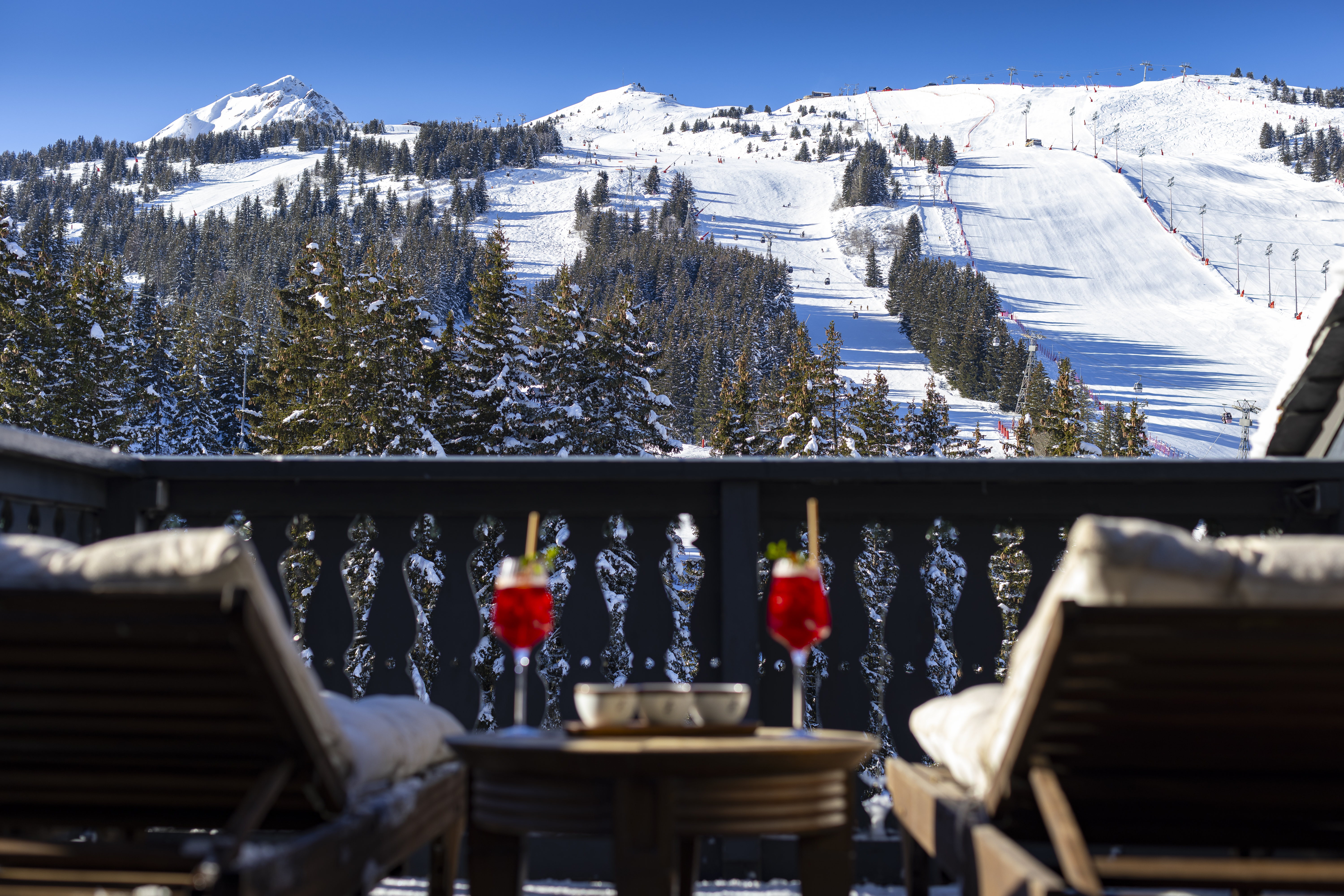 Suite Présidentielle Terrasse Le Lana Courchevel 1850 panorama alpin