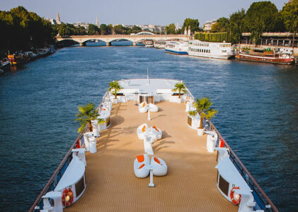 Diamant Bleu : un voyage culinaire et romantique sur la Seine