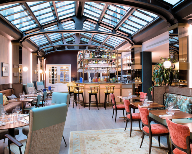 Restaurant/bar
