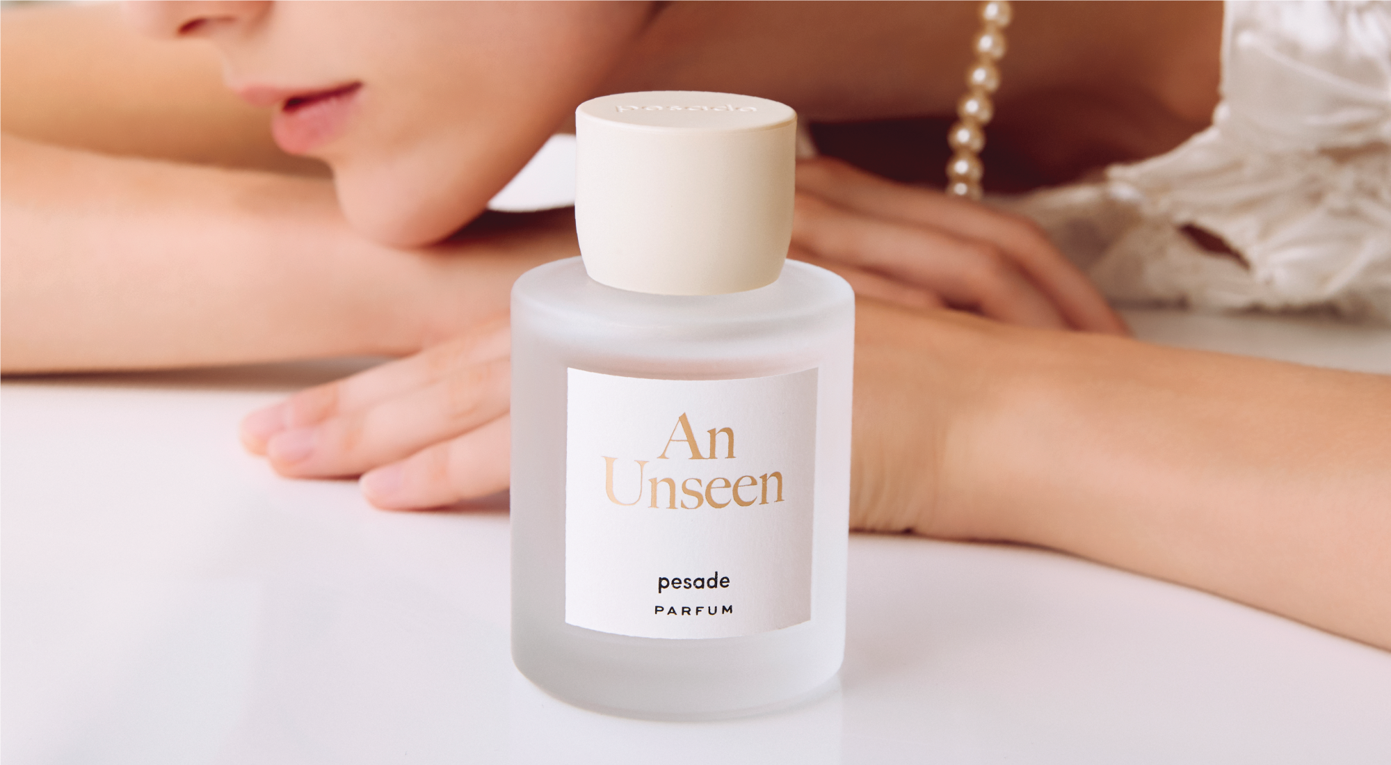Pesade : quand le parfum devient poésie