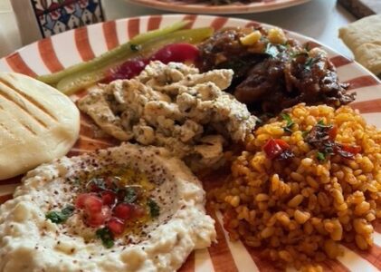 L’Artisan Libanais innove avec son “houmous bar”