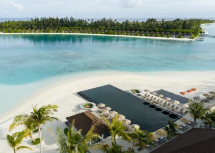 Sun Siyam Olhuveli : l’évasion maldivienne entre lagons turquoise et luxe décontracté