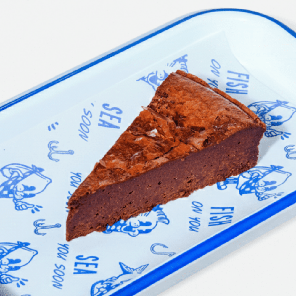 Une part de gâteau au chocolat possible en dessert