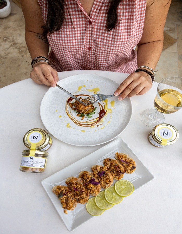 le Caviar servi a table